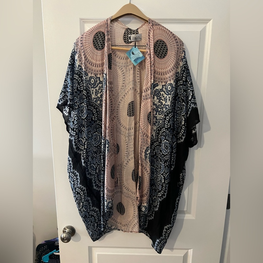 Lotus and Luna, Koh Samui Mandala Kimono.  New with Tags.  One Size.